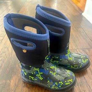 Bogs Blue Mulicolor Winter Boots